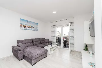 Apartment in Vir with Partial Sea View (6 guests)