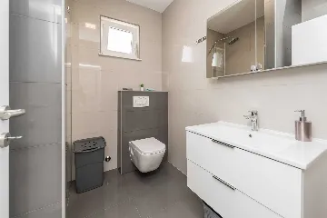 Apartment in Vir with Partial Sea View (6 guests)