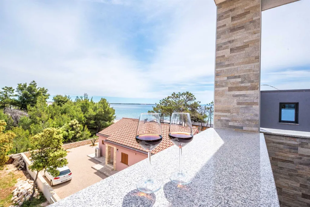Apartment in Vir with Partial Sea View (6 guests)