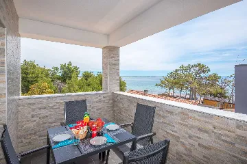 Apartment in Vir with Partial Sea View (6 guests)