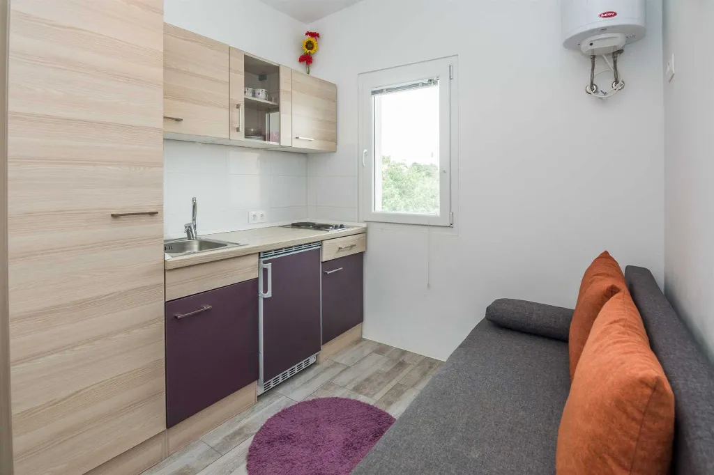 Apartment in Vir for 2 Guests, 200 m to Pebble Beach