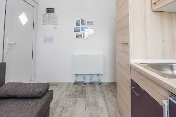 Apartment in Vir for 2 Guests, 200 m to Pebble Beach