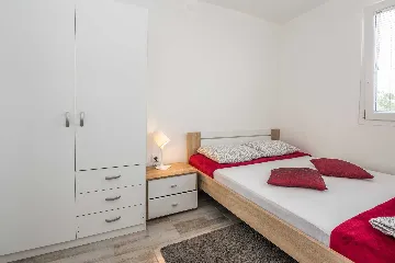 Apartment in Vir for 2 Guests, 200 m to Pebble Beach