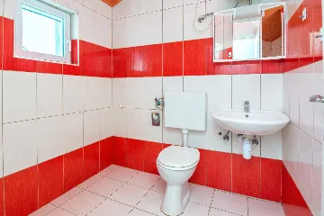 2-Bedroom Apartment with Sea View in Vir