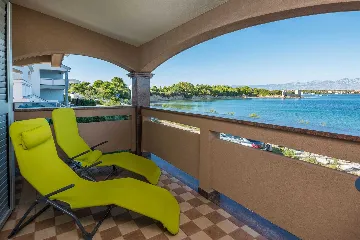 Apartment in Vir, Kozjak with Sea-View Balcony