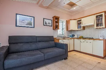 Apartment in Vir, Kozjak with Sea-View Balcony