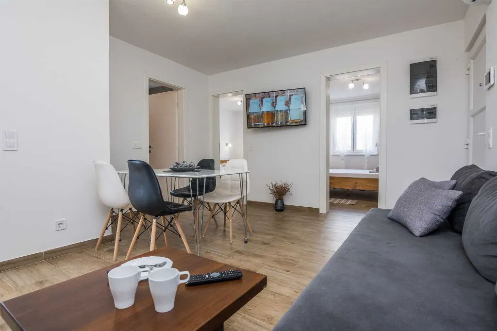 Vir Apartment with Roofed Balcony and 2 Bedrooms