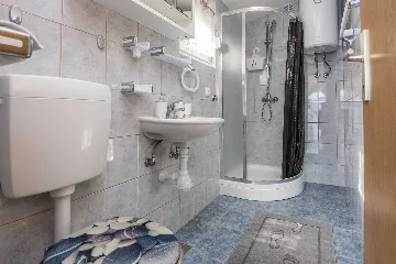 2-Bedroom Apartment in Vir for 4 Guests