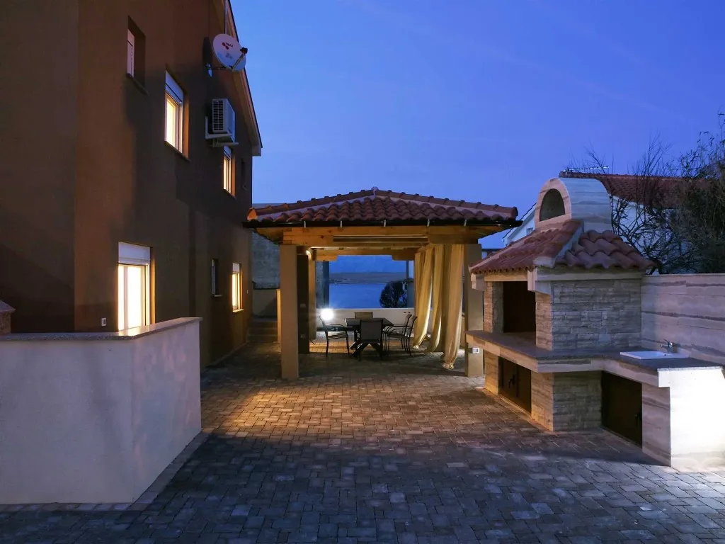 Modern Apartment in Vir with Sea-View Terrace