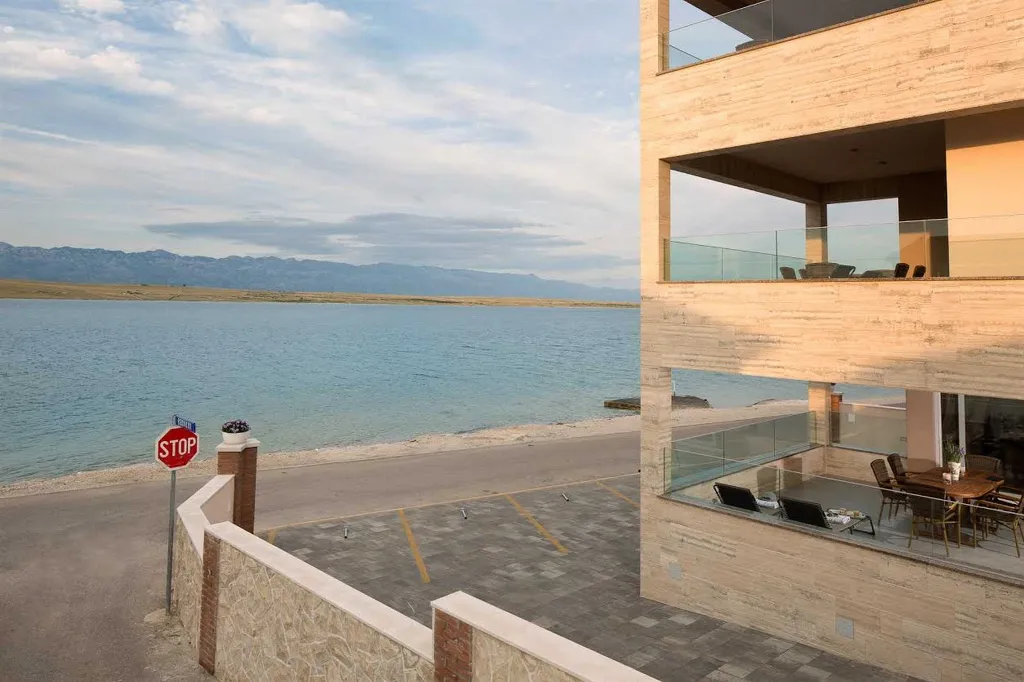 Apartment in Vir with Sea-View Balcony
