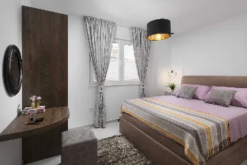 2-Bedroom Apartment in Vir with Terrace