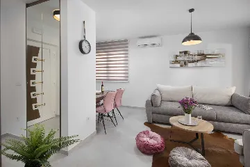 2-Bedroom Apartment in Vir with Terrace