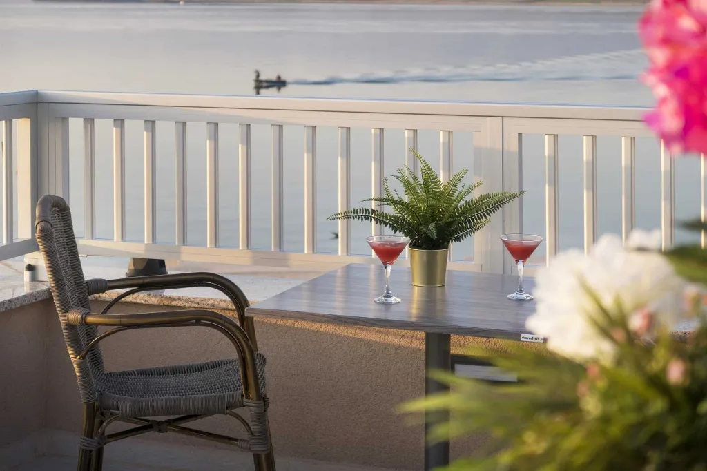 2-Bedroom Apartment in Vir with Terrace