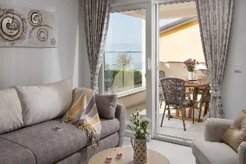 2-Bedroom Apartment with Sea View in Vir