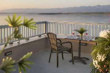 2-Bedroom Apartment with Sea View in Vir