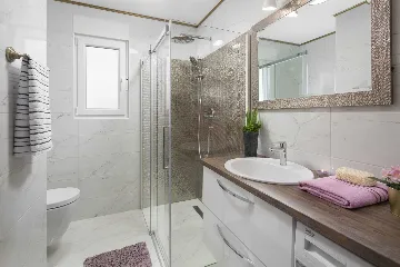 Vir 2-Bedroom Apartment for 4 with Sea View