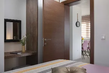 Vir 2-Bedroom Apartment for 4 with Sea View