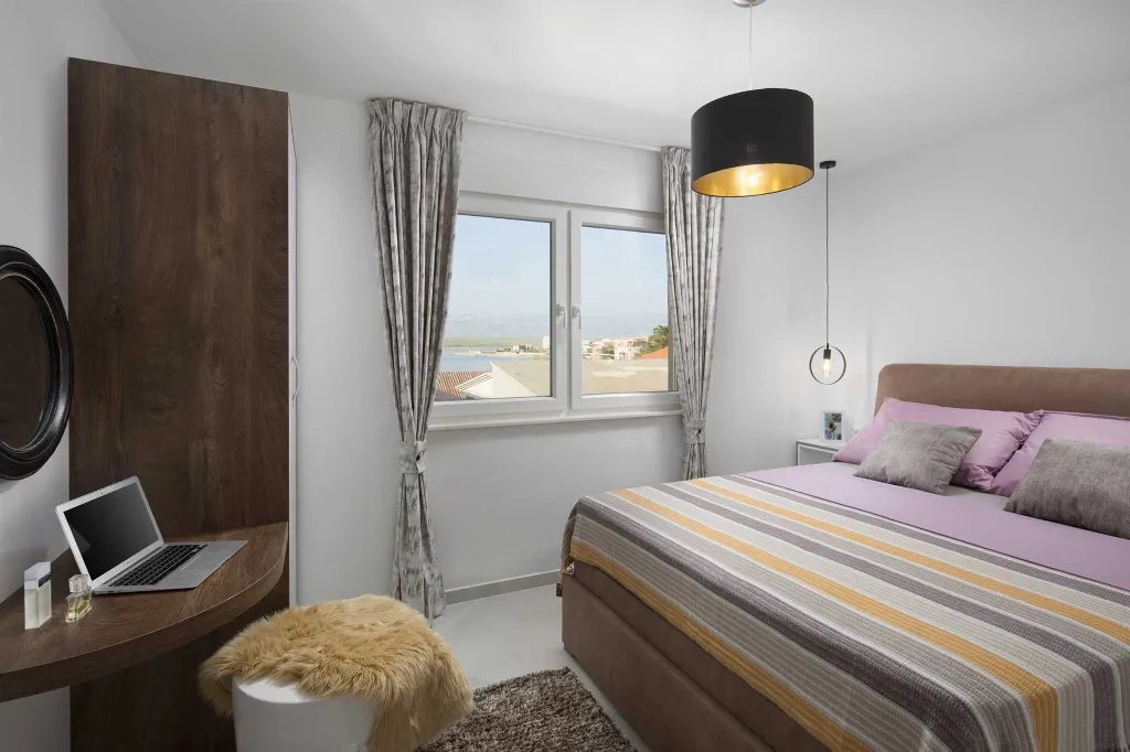 Vir 2-Bedroom Apartment for 4 with Sea View