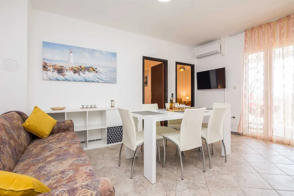 Privlaka 2-Bedroom Apartment with Partial Sea View