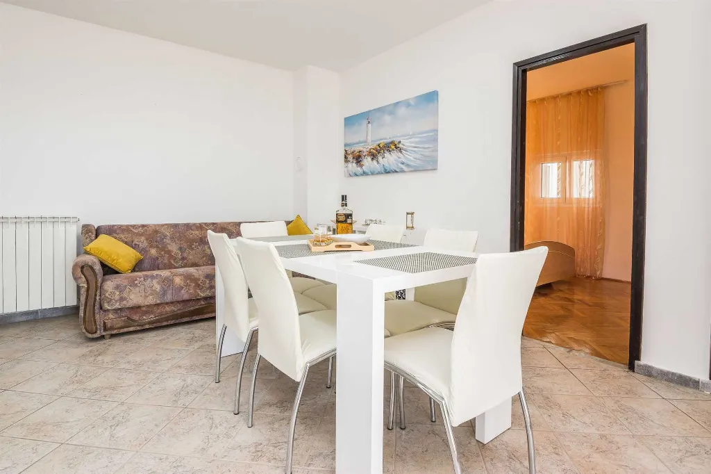 Privlaka 2-Bedroom Apartment with Partial Sea View