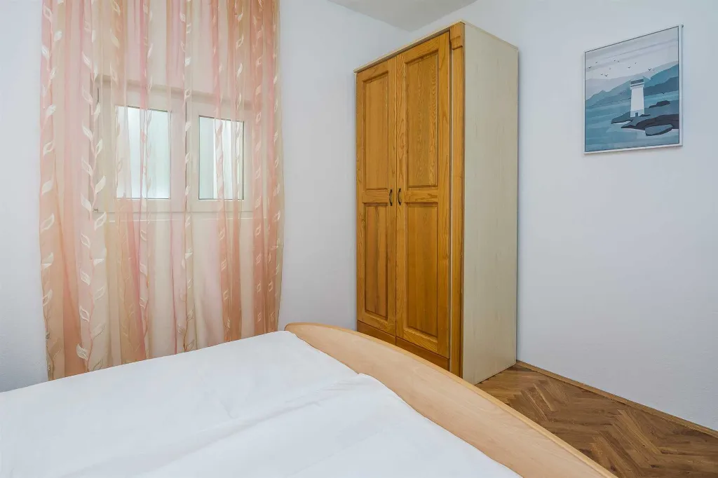 Privlaka 2-Bedroom Apartment with Partial Sea View
