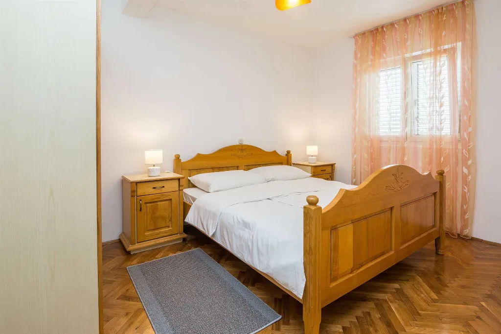 Privlaka 2-Bedroom Apartment with Partial Sea View