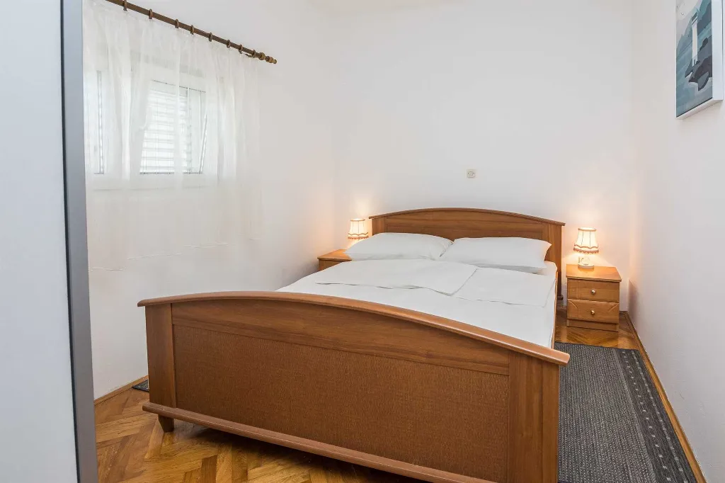 Privlaka 1-Bedroom Apartment for 2 with Balcony