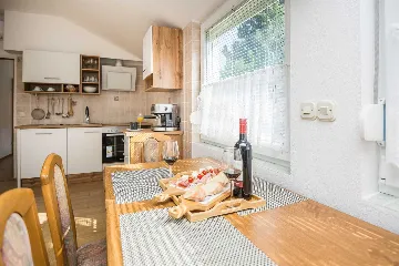 Privlaka 1-Bedroom Apartment for 2-4 Guests