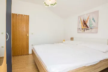 Privlaka 1-Bedroom Apartment for 2-4 Guests