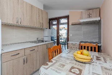 1BR Apartment in Vir for 2–4, 400 m to Sea