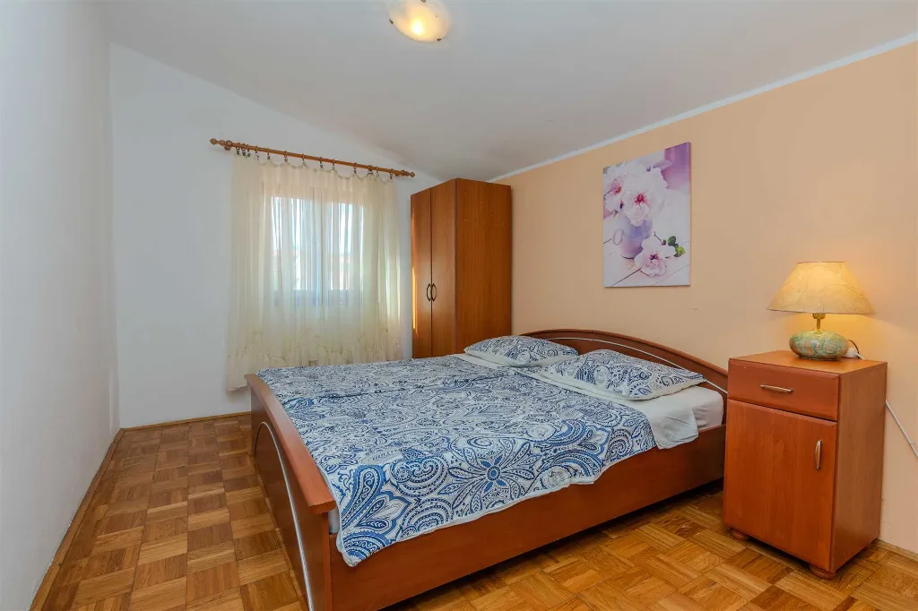 1BR Apartment in Vir for 2–4, 400 m to Sea
