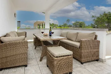 Apartment in Vir for 4–6 Guests, Partial Sea View