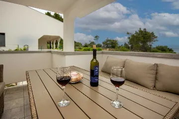 Apartment in Vir for 4–6 Guests, Partial Sea View