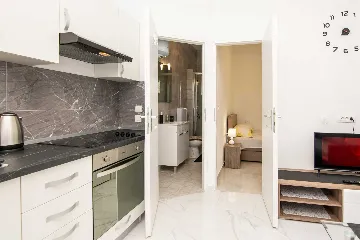 Vir Apartment for 2 with Partial Sea View