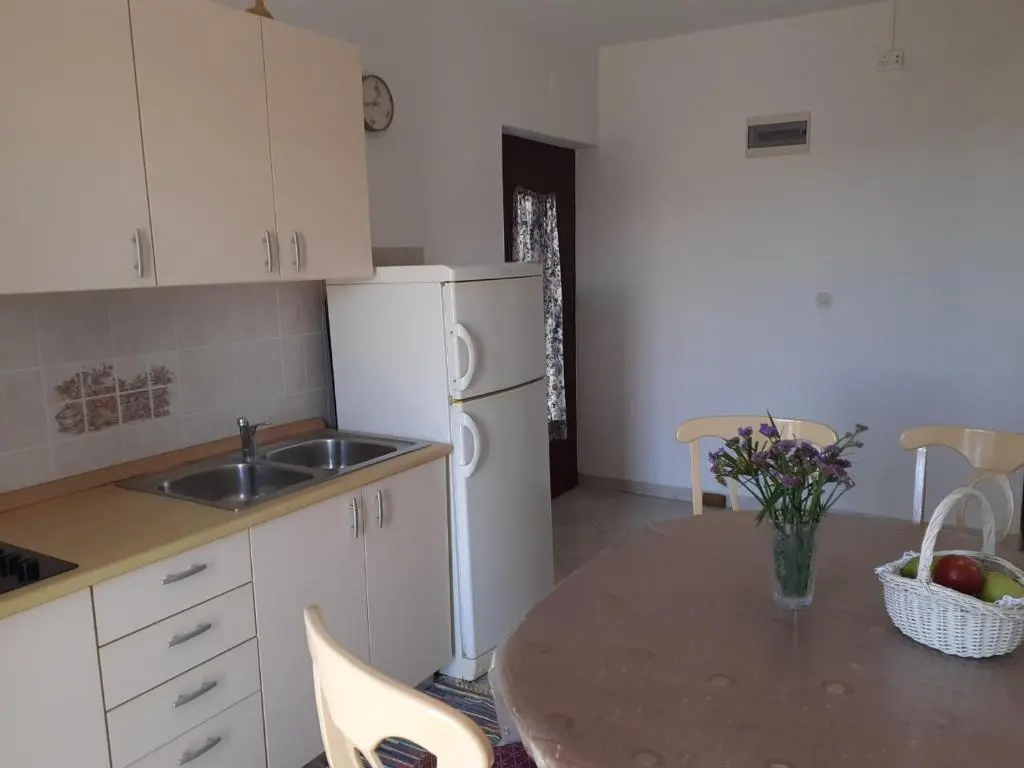 Apartment in Privlaka for 4 Guests with Balcony