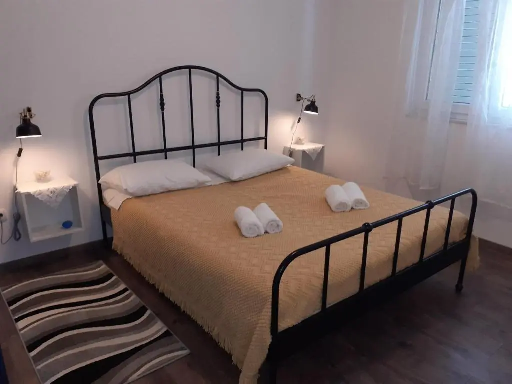 Privlaka Apartment with Balcony and Partial Sea View