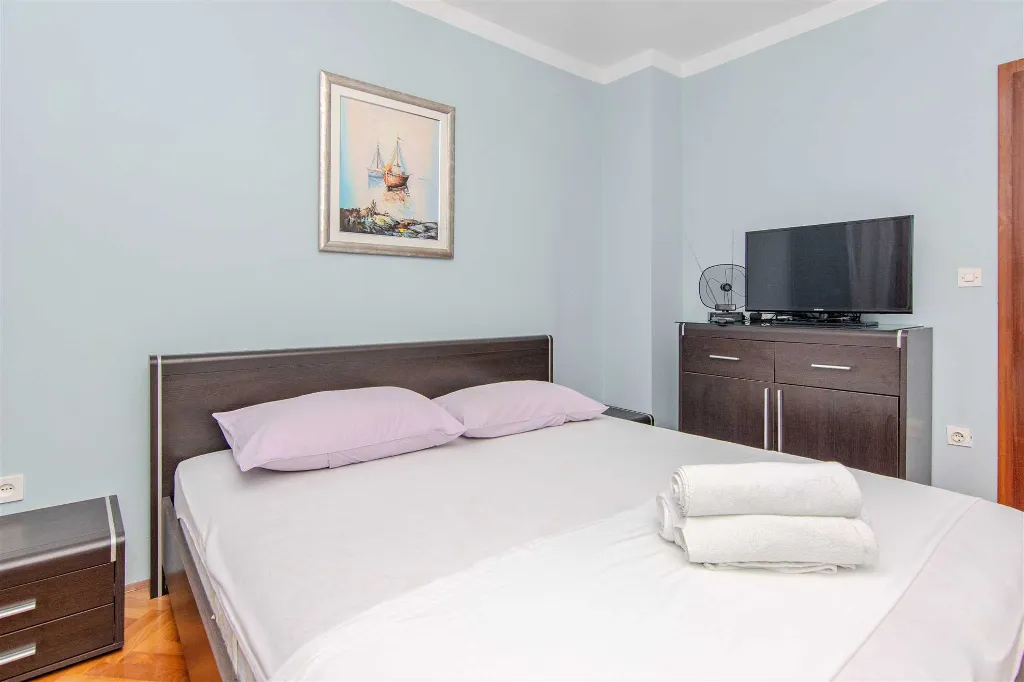 Privlaka Holiday House for 4 Guests, 200 m from Beach
