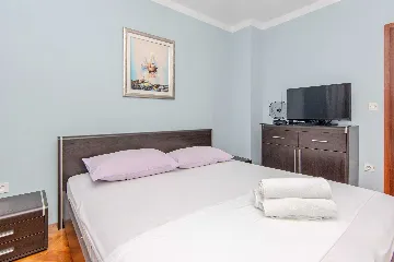 Privlaka Holiday House for 4 Guests, 200 m from Beach