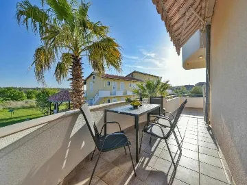 4-Bedroom Villa in Privlaka for 8–10 Guests