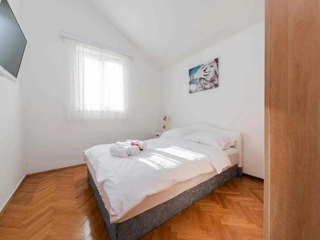 4-Bedroom Villa in Privlaka for 8–10 Guests
