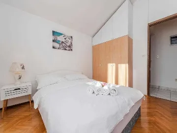 4-Bedroom Villa in Privlaka for 8–10 Guests