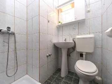 4-Bedroom Villa in Privlaka for 8–10 Guests