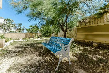 Vir 1-Bedroom Apartment for Up to 4 Guests