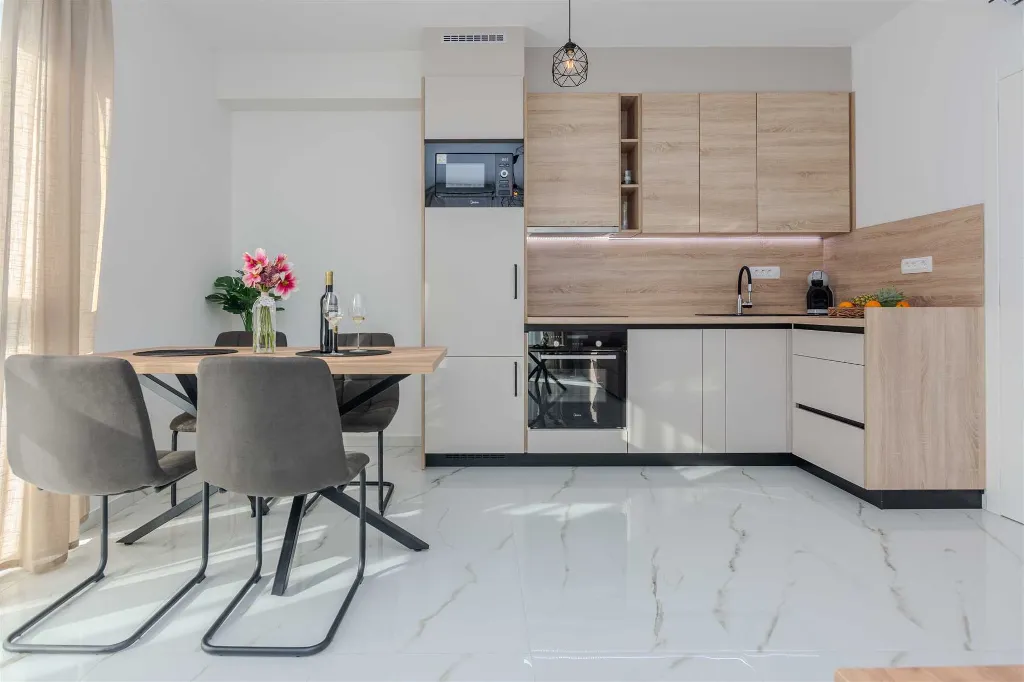 2-Bedroom Apartment in Vir for 4 Guests