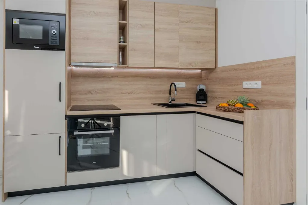 2-Bedroom Apartment in Vir for 4 Guests