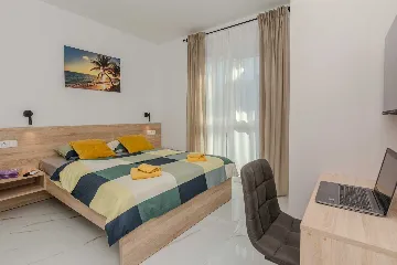 2-Bedroom Apartment in Vir for 4 Guests