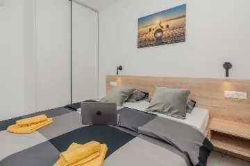 2-Bedroom Apartment for 4 in Vir