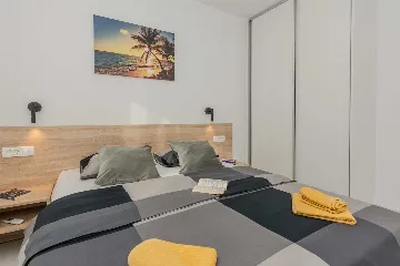 2-Bedroom Apartment for 4 in Vir