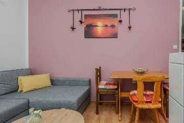 Apartment in Vir with Partial Sea View for 4