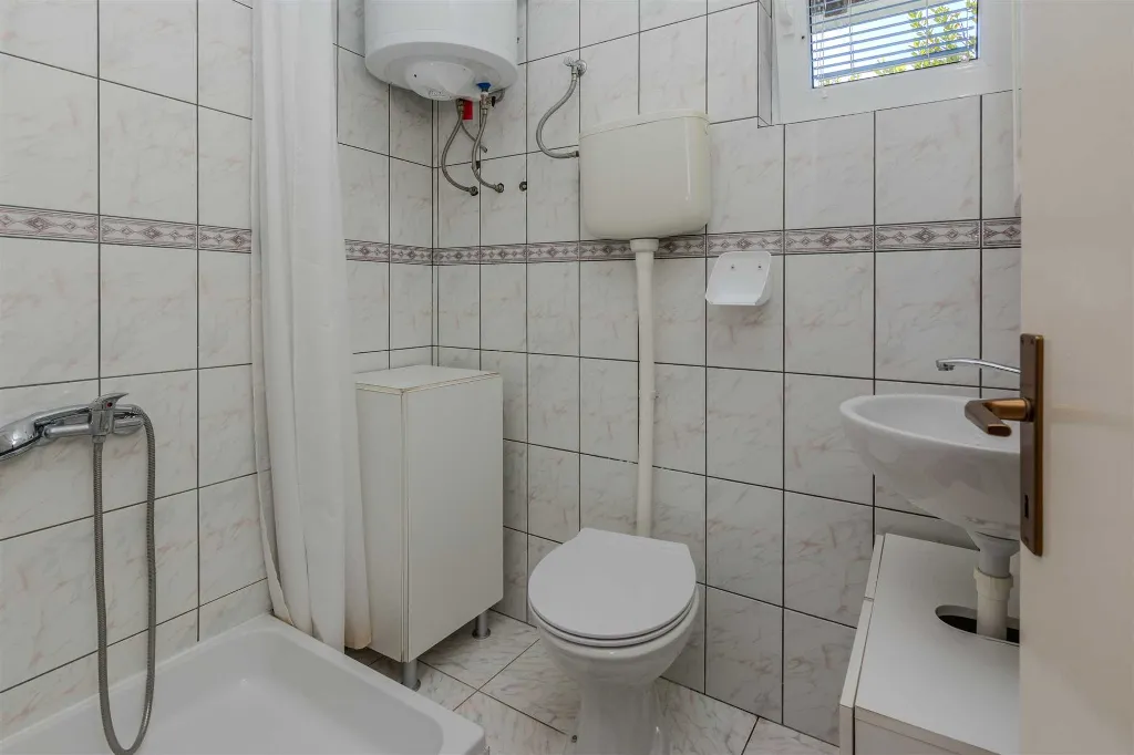 Apartment in Vir with Partial Sea View for 4